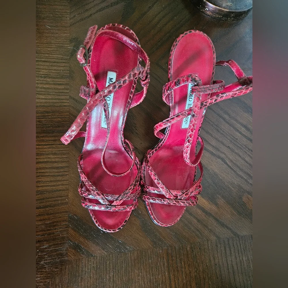 Vintage Manolo Blahnik Red Burgundy Snake Print Strappy High Heels - Picture 2 of 3